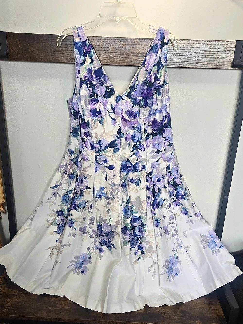 Lauren Ralph Lauren Floral Fit & Flare Dress in White & Purple Size 14 Like New